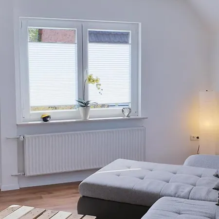 Holiday home Strandallee 8 *
